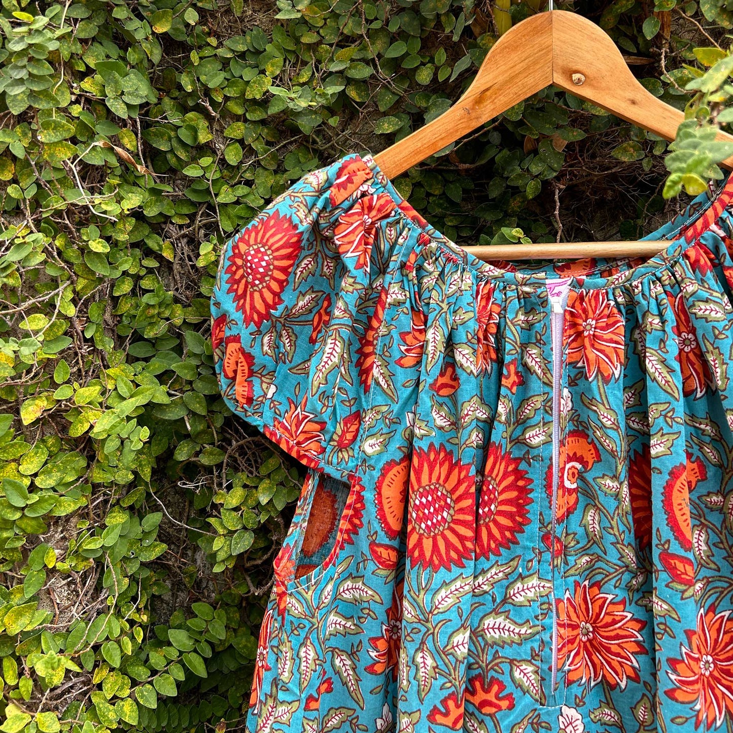 Floral Bliss: Front-Zip Short Sleeved Nightwear