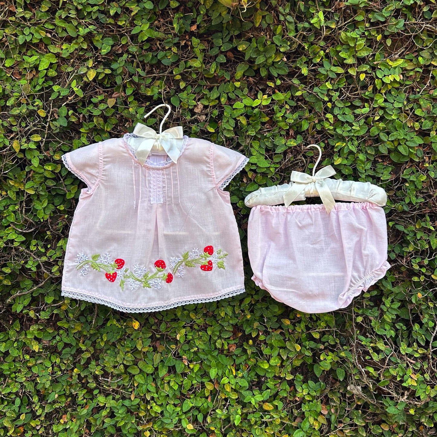 Classic Lively Bloom Elegant Baby Dress Set