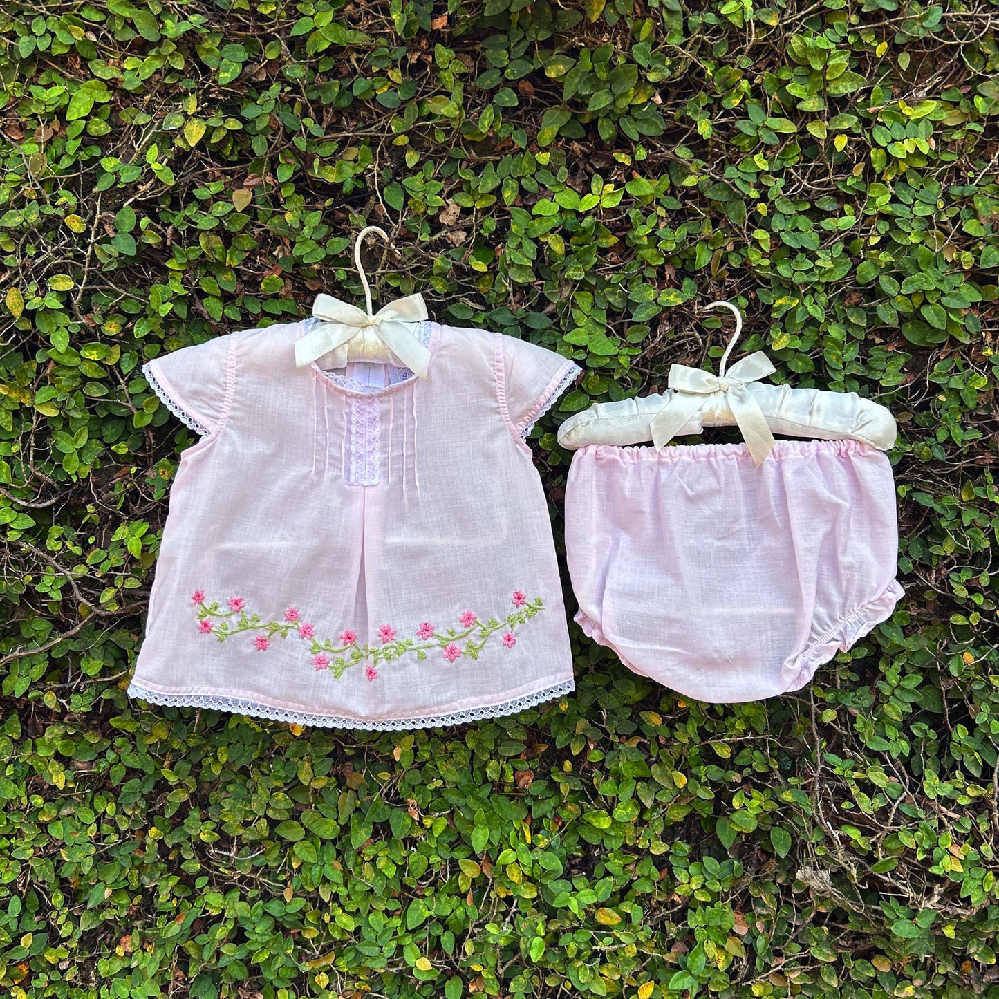 Classic Lively Bloom Elegant Baby Dress Set