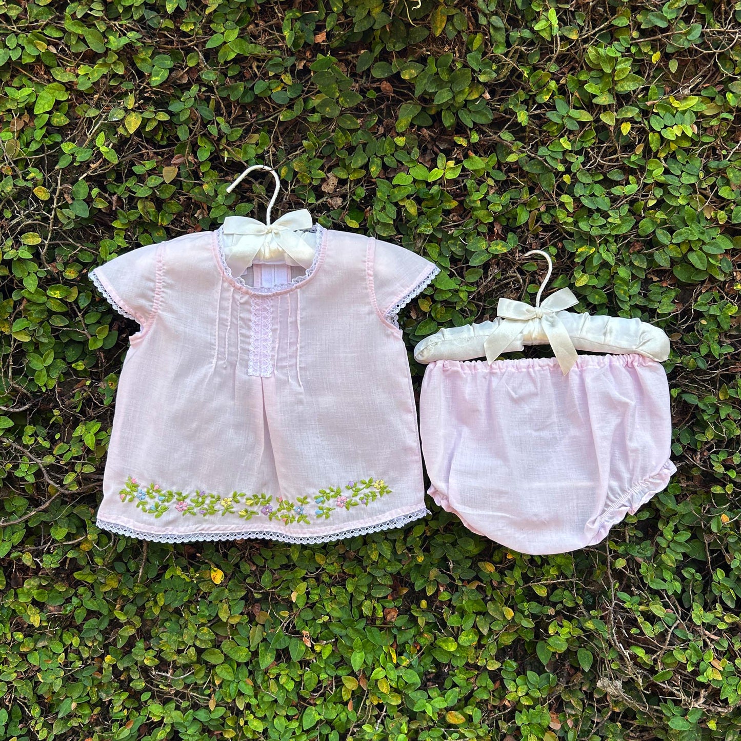 Classic Lively Bloom Elegant Baby Dress Set