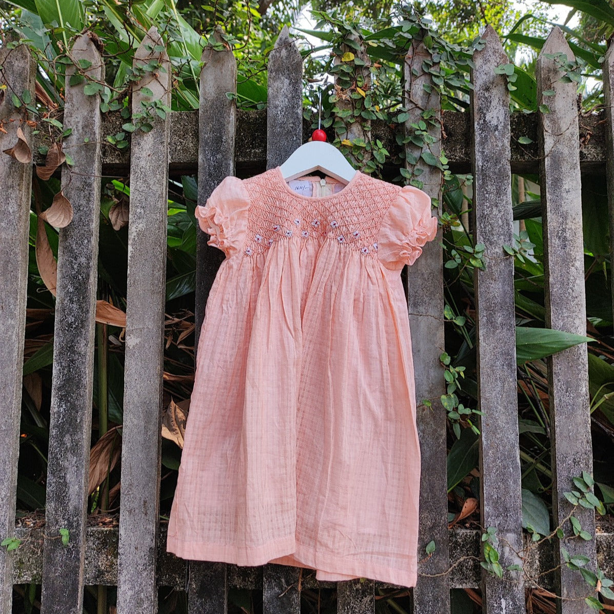 Cotton Short Sleeveless Smocking Dresses