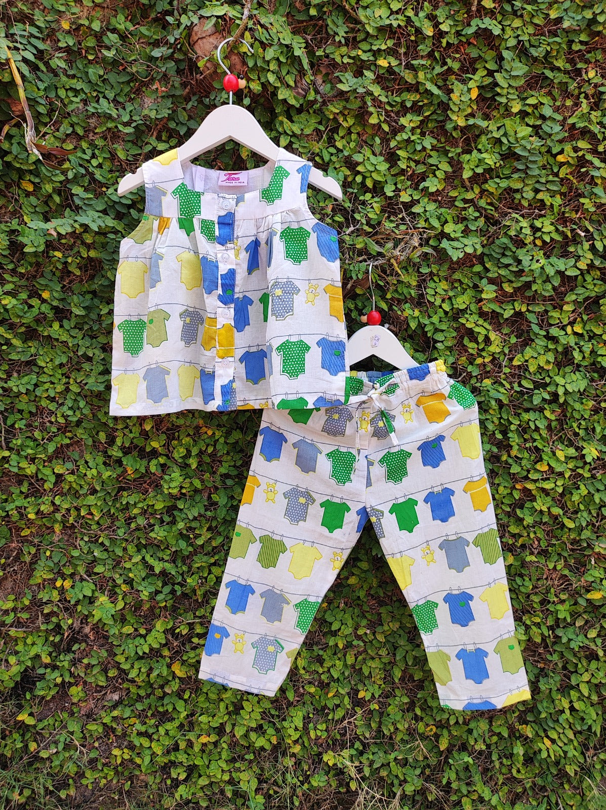 colourful nightwear set for baby girls