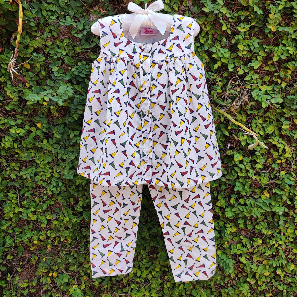 COLORFUL CAP PRINT COTTON KIDS NIGHTWEAR